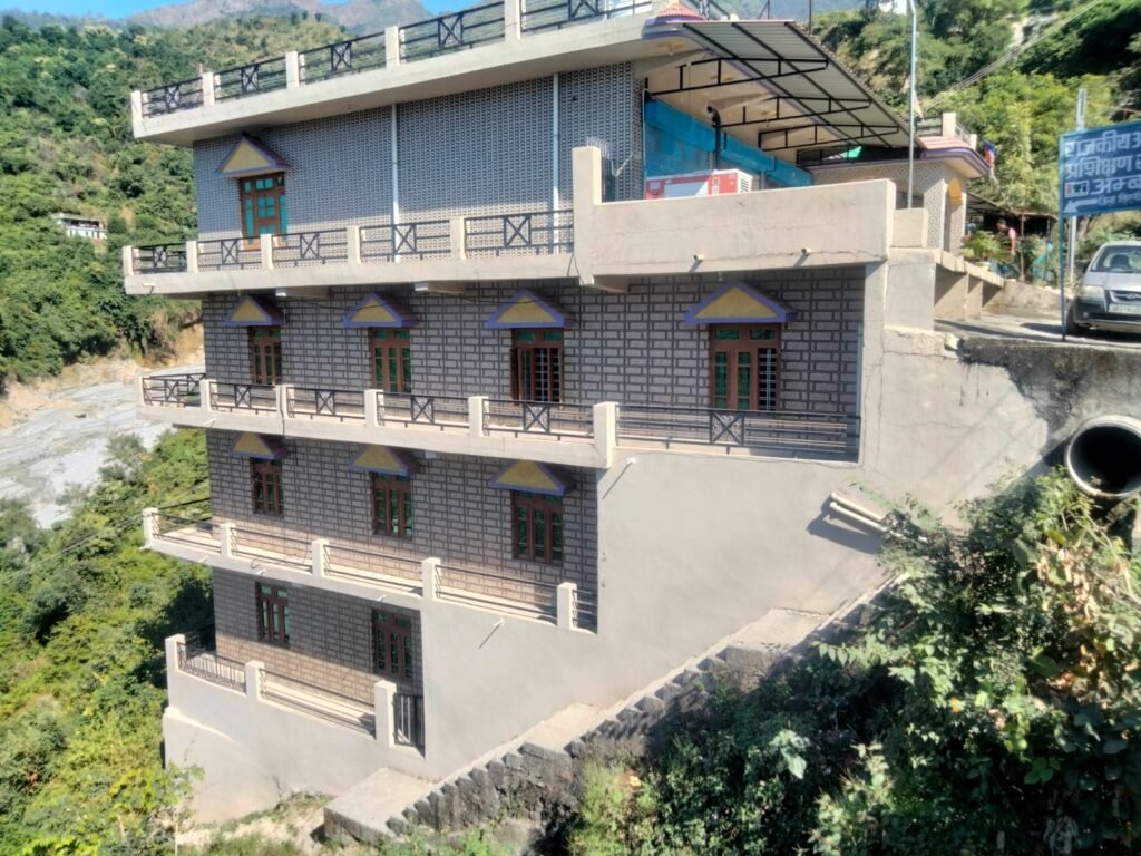 WhatsApp Image 2024-10-24 at 11.18.33 AM